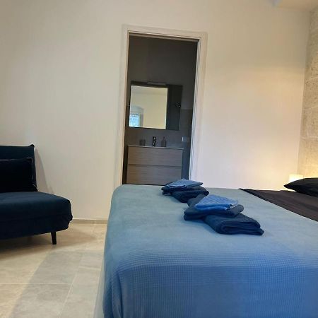 Urban flat-TimeSRL apartments Bari Bagian luar foto