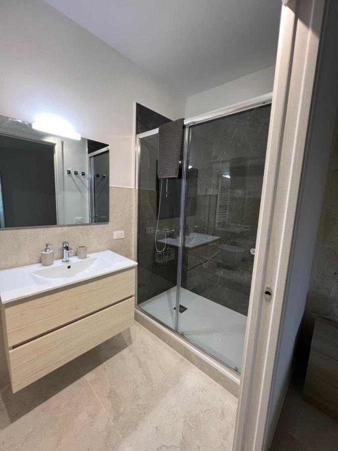 Urban flat-TimeSRL apartments Bari Bagian luar foto