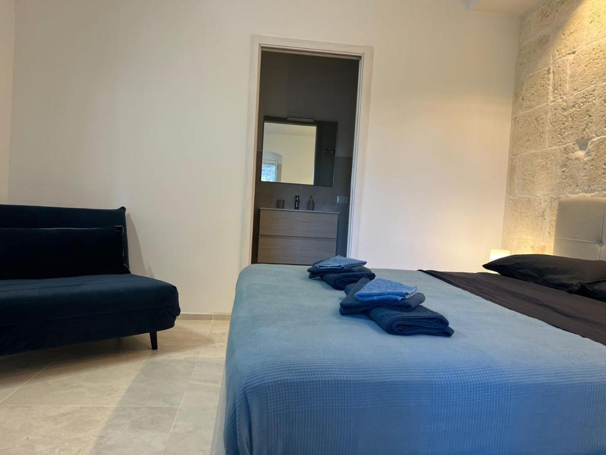 Urban flat-TimeSRL apartments Bari Bagian luar foto