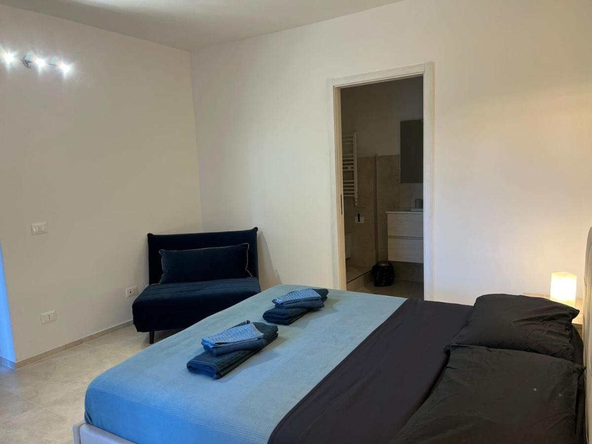 Urban flat-TimeSRL apartments Bari Bagian luar foto