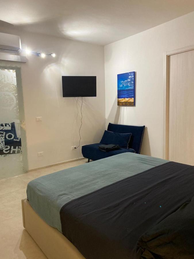 Urban flat-TimeSRL apartments Bari Bagian luar foto